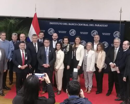 Encuentro con líderes del sector durante visita oficial del Presidente de Chile